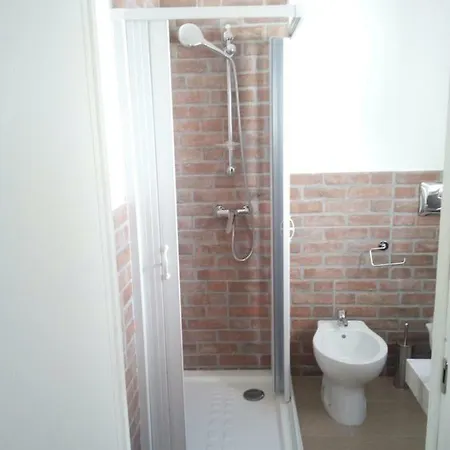 Elite House *